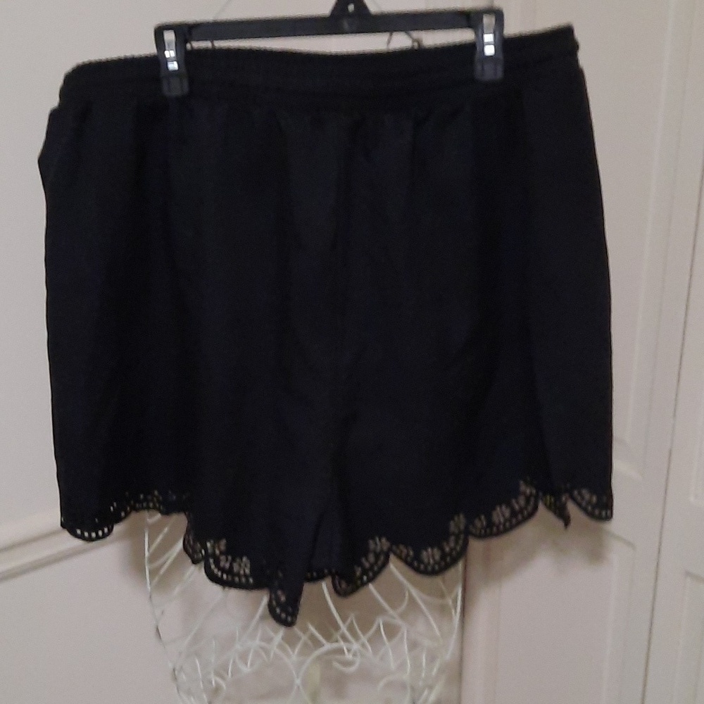 SHEIN Skort - Picture 2 of 8